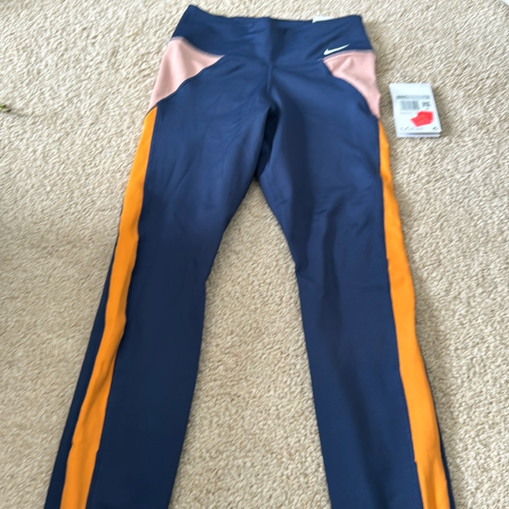 NWT Nike Leggings One Dri-Fit Mid-Rise Color-Block